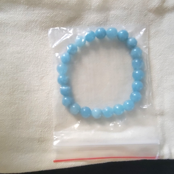 Desert Rose NWT 8mm Aquamarine Stretch Bracelet - Picture 5 of 8